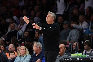 芬奇：让康利重回首发是因更需要一个控球手和组织者 - 资讯配图