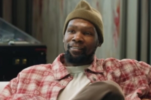 杜兰特:百分百在乎自己的历史地位和表现&希望被后人铭记 - 资讯配图