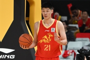 CBA常规赛第30轮最佳阵容:李弘权 米奇 胡金秋 贺希宁 帕克 - 资讯配图