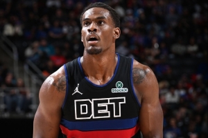 30分10板7助！杜伦：每天都在打磨技术 这是刻苦训练最好的证明 - 资讯配图