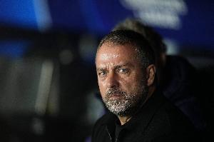 马卡：巴萨今夏放弃海外巡回赛，计划留在欧洲进行季前集训 - 资讯配图