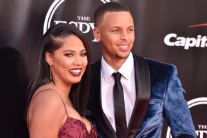 库里：我从妻子身上学到了真正的雄心和激情 库嫂：我学到了沉稳 - 资讯配图