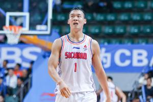 进攻不错但难阻失利！景菡一10中6&三分5中3砍下20分2板5助 - 资讯配图