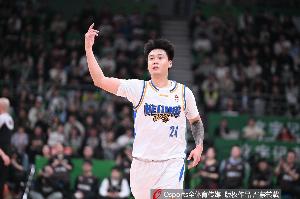 力战旧主！赵睿17中9拿到全队最高23分外加4板5助 罚球5中4 - 资讯配图