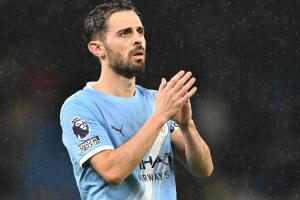 每体：B席渴望为巴萨效力并保持耐心，正等待巴萨公布引援计划 - 资讯配图