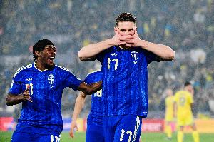 伊兰加:约克雷斯是位非常出色的球员,他能牵制住对方两位中卫 - 资讯配图