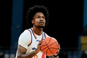 再战旧主！古德温：我们要保持良好的状态 准备下一场打山西 - 资讯配图