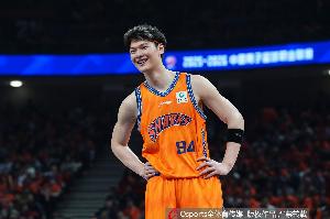 队友真厉害!王哲林半场12分钟没有出手和得分 正负值+22 - 资讯配图