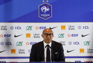 法足协主席:出于对德尚的尊重,世界杯结束前不再谈论法国新帅 - 资讯配图