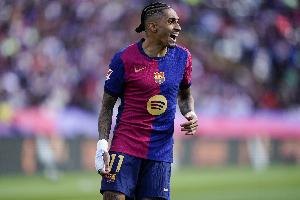 记者：拉菲尼亚可能因伤缺席对阵马竞比赛，巴萨正等待检查结果 - 资讯配图