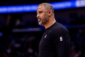 美记:乌度卡执教是联盟最差之一 没有调整&是否上谢泼德全看心情 - 资讯配图