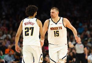 联盟最强二人组?约基奇和穆雷本赛季均多场50+ 历史第四对 - 资讯配图