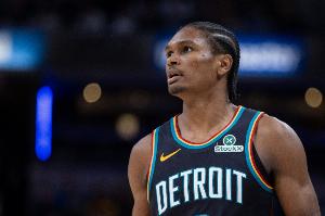 杜伦:奥萨尔是最佳防守球员的级别 大家已习惯他稳定的防守表现 - 资讯配图