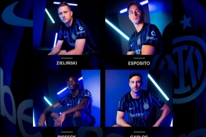 国米3月最佳球员候选:泽林斯基、皮奥、比塞克和奥古斯托入围 - 资讯配图