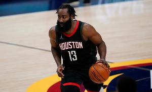 小托马斯:没有以前的哈登就没现在的东契奇 77是巅峰火箭登复刻 - 资讯配图