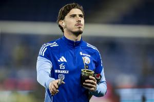 希望无碍!跟队记者:阿根廷前锋帕尼切利受伤,将接受检查 - 资讯配图