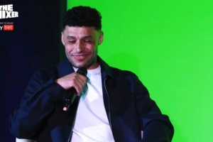 张伯伦：以前温格备战是以自身为中心，而阿尔特塔会带头研究对手 - 资讯配图