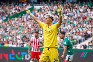 不莱梅门将谈未来代表德国还是日本出战：感觉选择哪个都会后悔 - 资讯配图