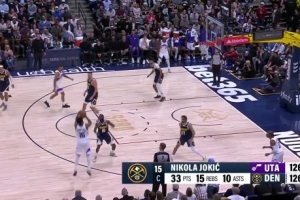 生涯第195次！约基奇助攻卡约三分追平 同时达成33+15+10三双 - 资讯配图