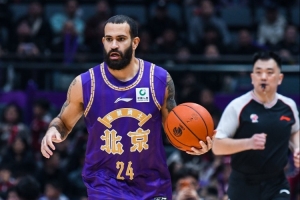 外线差距悬殊！北控三分25中10 宁波三分21投仅3中 - 资讯配图