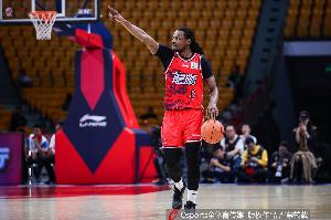 外线有谱！首节广州三分10投6中 命中率高达60% - 资讯配图