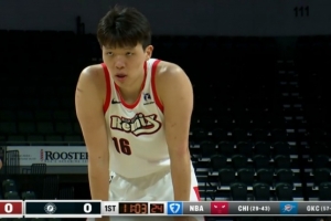 先拔头筹！杨瀚森内线接球强攻造成杀伤 随后罚球稳稳命中 - 资讯配图