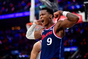 关键两罚不中造险！马瑟林战旧主8中2拿到17分7板 罚球15中12 - 资讯配图