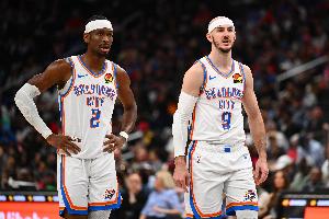 一波流！雷霆跨两节6分钟内轰出22-0攻击波 一举建立14分领先！ - 资讯配图