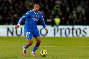 记者:阿诺德将加倍争取进入世界杯名单,他与图赫尔之间没问题 - 资讯配图