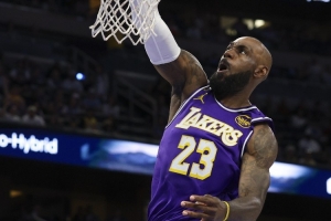 Skip：詹姆斯仍在依靠身体 这赛季完全靠转换进攻和突破碾压打球 - 资讯配图