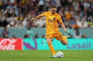 库普梅纳斯：踢伪边锋的战术非常适合我，很高兴得到了教练的信任 - 资讯配图