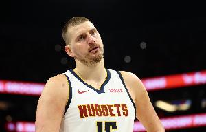 以80+%真实命中率砍30+三双场次：约基奇10次 张伯伦4次 卢卡2次 - 资讯配图