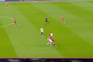 巴萨可3000万买断!拉什福德先过巴尔韦德再扛阿劳霍上演单骑闯关 - 资讯配图