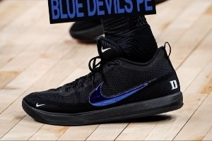 布克那些大学PE鞋款!母校肯塔基 名校杜克/南加大等等 - 资讯配图