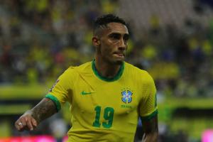 世体：跨洲友谊赛更多为了经济利益，俱乐部对此感到无力和不满 - 资讯配图