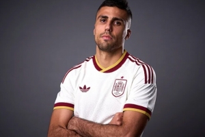 罗德里:重返国家队非常自豪 这支球队已准备好去竞争荣誉 - 资讯配图