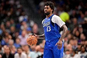 攻守兼备！马绍尔14中7拿到19分3板5断 正负值+7 - 资讯配图