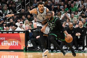 麦迪：即使你把文班过了他仍能追上来 攻他就让他保持在你身前 - 资讯配图