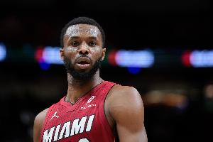 球场隐身！维金斯三分很准3投3中得12分 全场仅5次出手没啥影响力 - 资讯配图