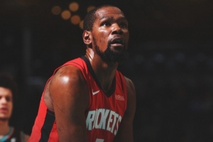 得分组织一把抓！火箭发布赢球海报：封面人物杜兰特 - 资讯配图