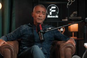 罗马里奥：2002的巴西比1994的更强，那届纯粹是个人能力太突出 - 资讯配图