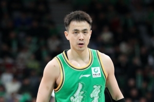 媒体人:辽宁输广州16分创对阵第二大输球分差 最大分差是18分 - 资讯配图