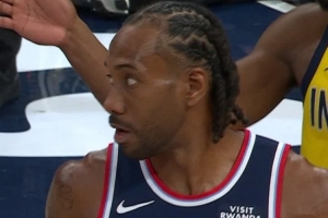 小卡生涯（包括季后赛）第12次在末节或加时赛最后5秒投中制胜球 - 资讯配图