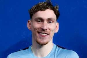 5次抢断+4次关键传球！加纳当选英格兰队内最佳球员 - 资讯配图