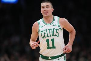 记者：凯尔特人自身的进攻维持得很好 老鹰阵地战挡拆水平有限 - 资讯配图