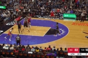 老夫聊发少年狂！小乔丹切入双手拽筐大猩猩暴扣 - 资讯配图