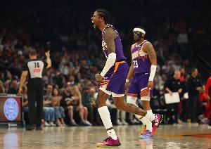 格林谈太阳134分追平赛季最高分：转移球并提速&做好防守 - 资讯配图