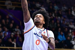 没你赢不了！古德温一头一尾率领球队 18中10&三分8中4砍31分7助 - 资讯配图