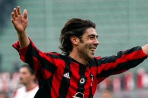 米兰祝鲁伊·科斯塔54岁生日快乐，效力期间出战192场11球45助 - 资讯配图