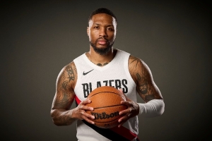 铁林:利拉德不应该入选75大 帕克4冠1FMVP都落选了 - 资讯配图